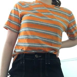 Orange/grey striped T
